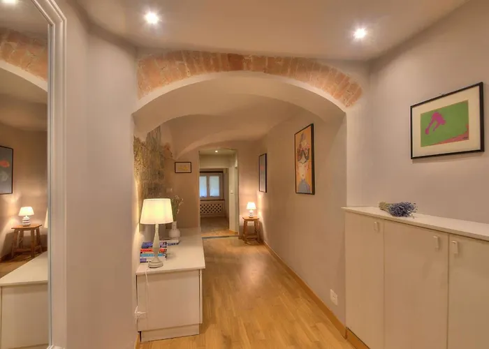 Exposed Stones - History And Aquarium
