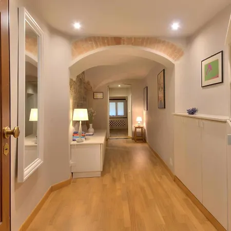 Exposed Stones - History And Aquarium Appartamento *