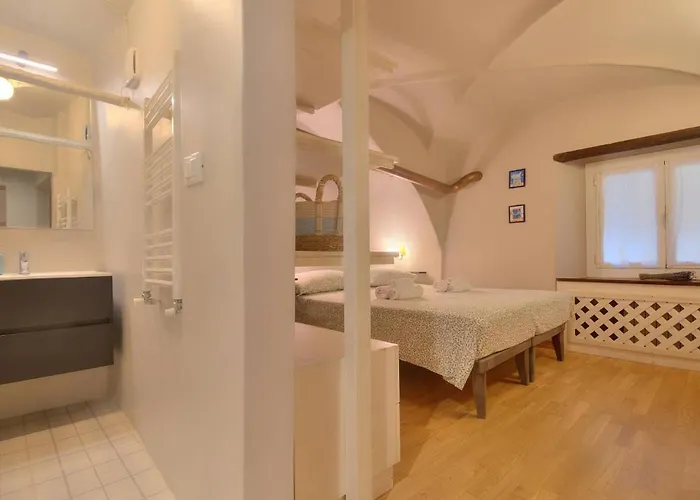 Apartamento Exposed Stones - History And Aquarium *