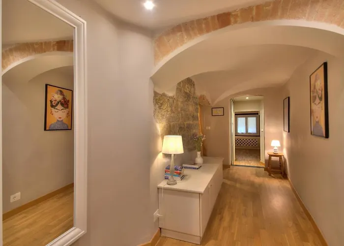 Apartamento Exposed Stones - History And Aquarium